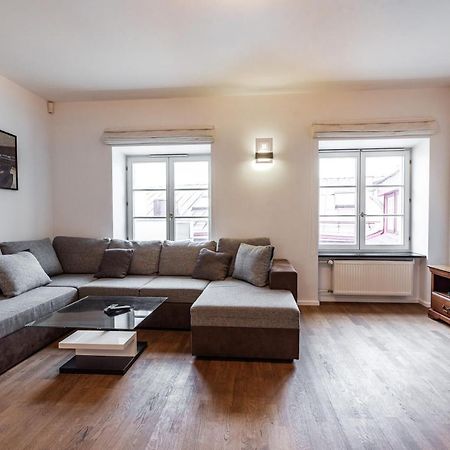 Airhome - Raekoja Plats Reval Esterno foto