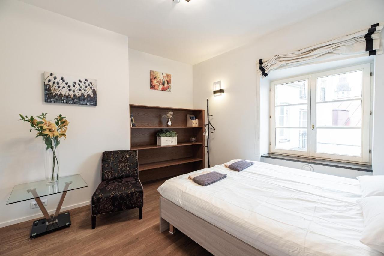 Airhome - Raekoja Plats Reval Esterno foto