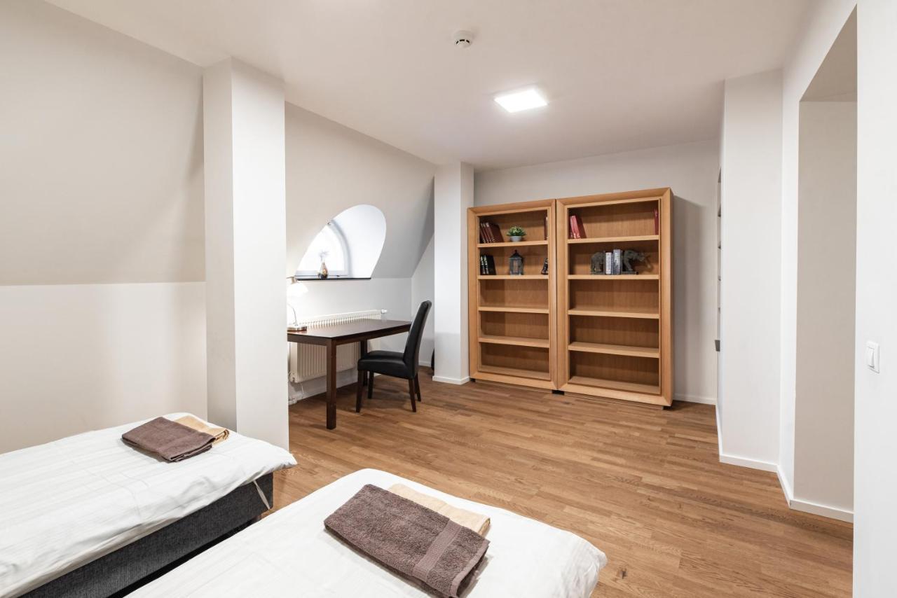 Airhome - Raekoja Plats Reval Esterno foto