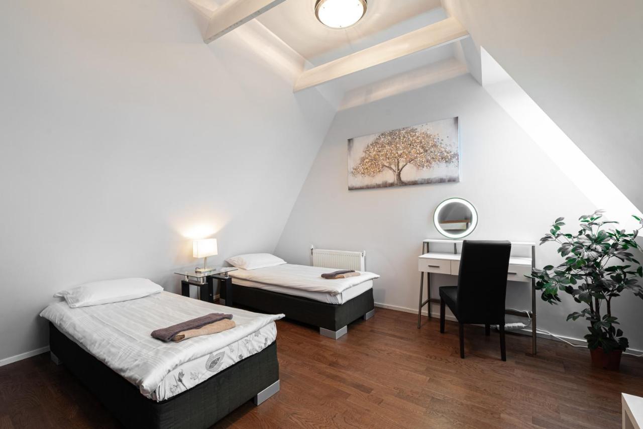 Airhome - Raekoja Plats Reval Esterno foto
