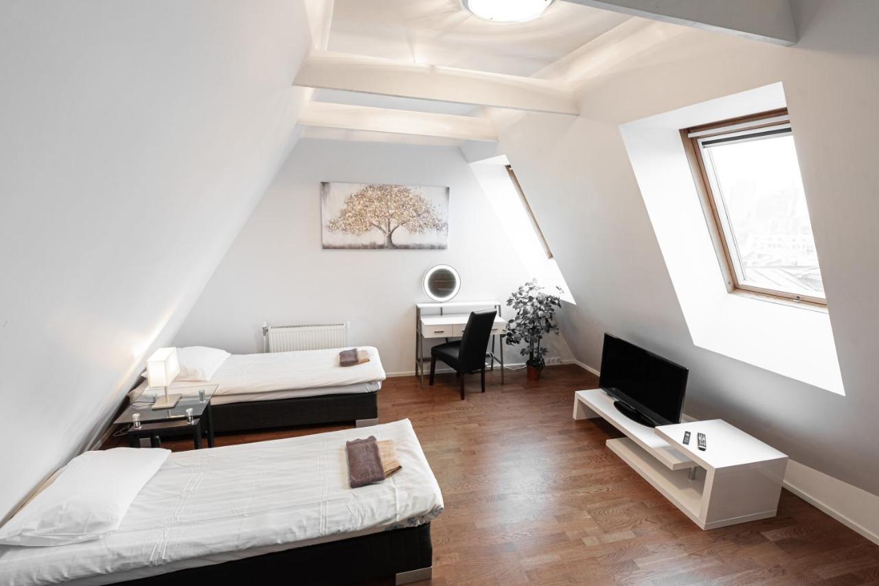 Airhome - Raekoja Plats Reval Esterno foto