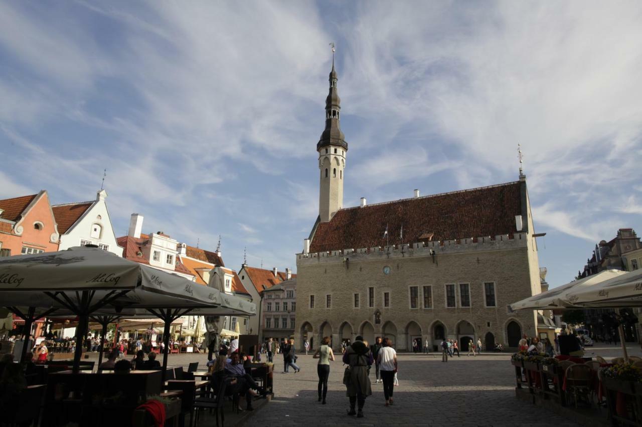 Airhome - Raekoja Plats Reval Esterno foto